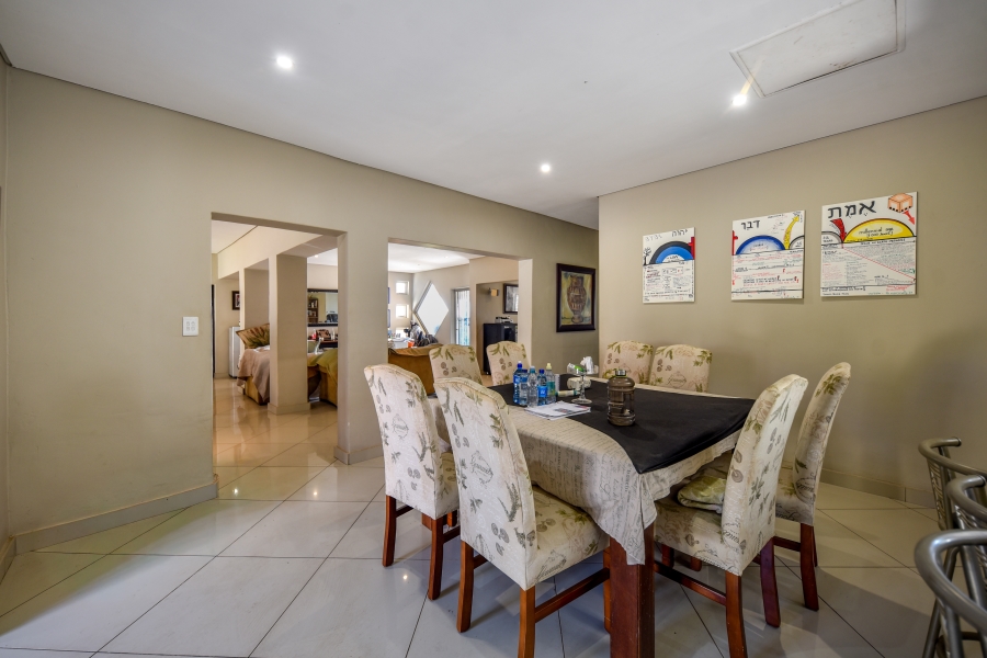 4 Bedroom Property for Sale in Waterkloof Glen Gauteng