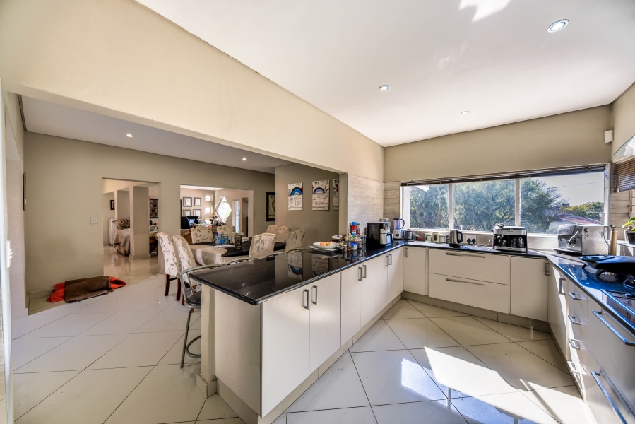 4 Bedroom Property for Sale in Waterkloof Glen Gauteng