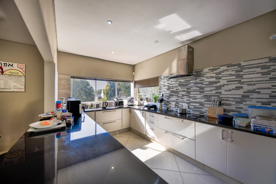 4 Bedroom Property for Sale in Waterkloof Glen Gauteng