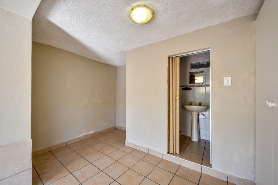 4 Bedroom Property for Sale in Waterkloof Glen Gauteng