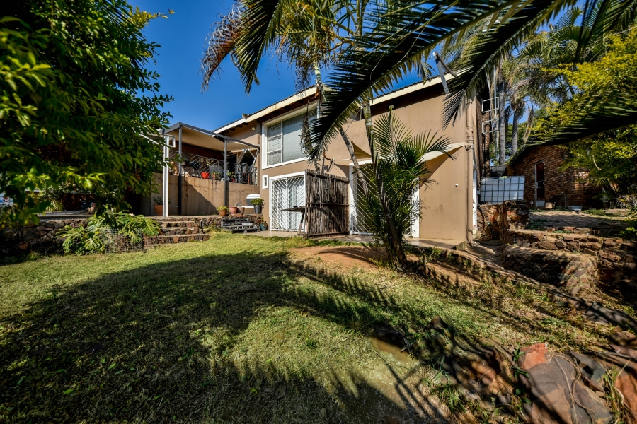 4 Bedroom Property for Sale in Waterkloof Glen Gauteng