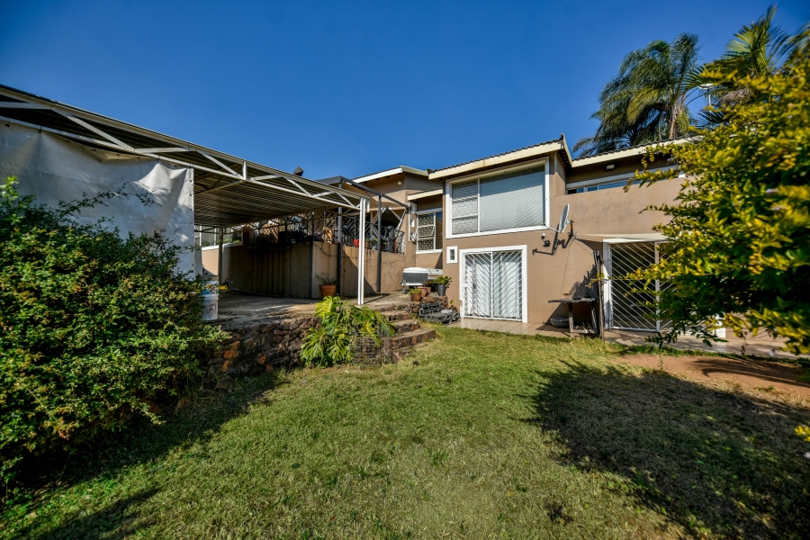 4 Bedroom Property for Sale in Waterkloof Glen Gauteng