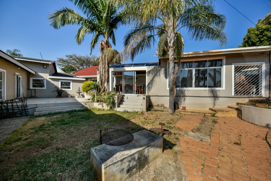 4 Bedroom Property for Sale in Waterkloof Glen Gauteng