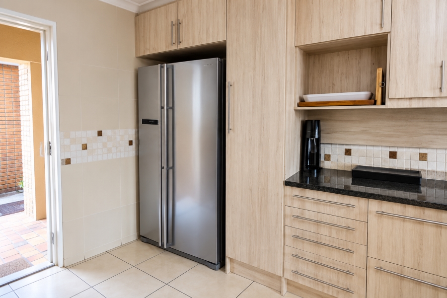 5 Bedroom Property for Sale in Selcourt Gauteng