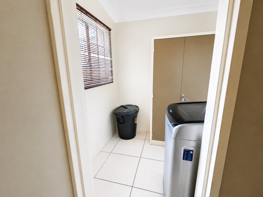 5 Bedroom Property for Sale in Selcourt Gauteng