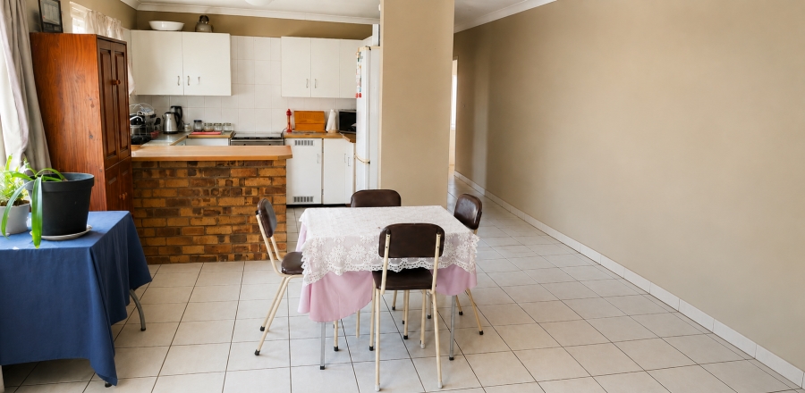 5 Bedroom Property for Sale in Selcourt Gauteng