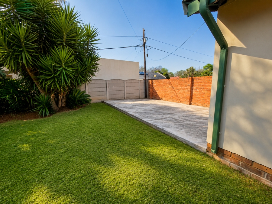 5 Bedroom Property for Sale in Selcourt Gauteng