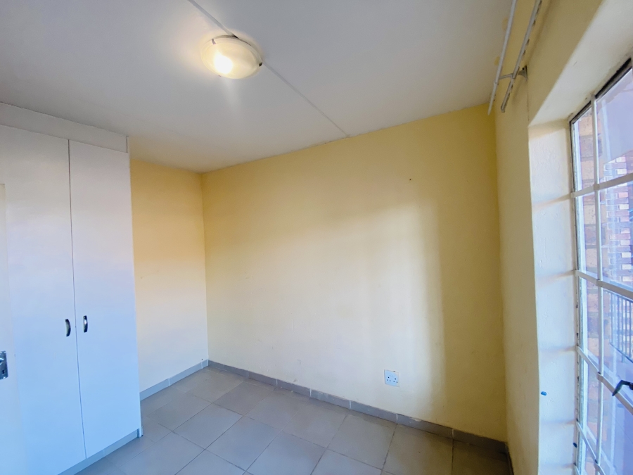 To Let 2 Bedroom Property for Rent in Comet Gauteng