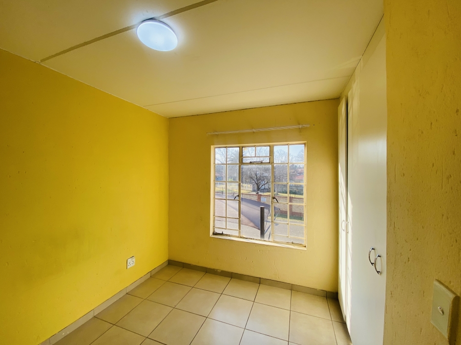 To Let 2 Bedroom Property for Rent in Comet Gauteng