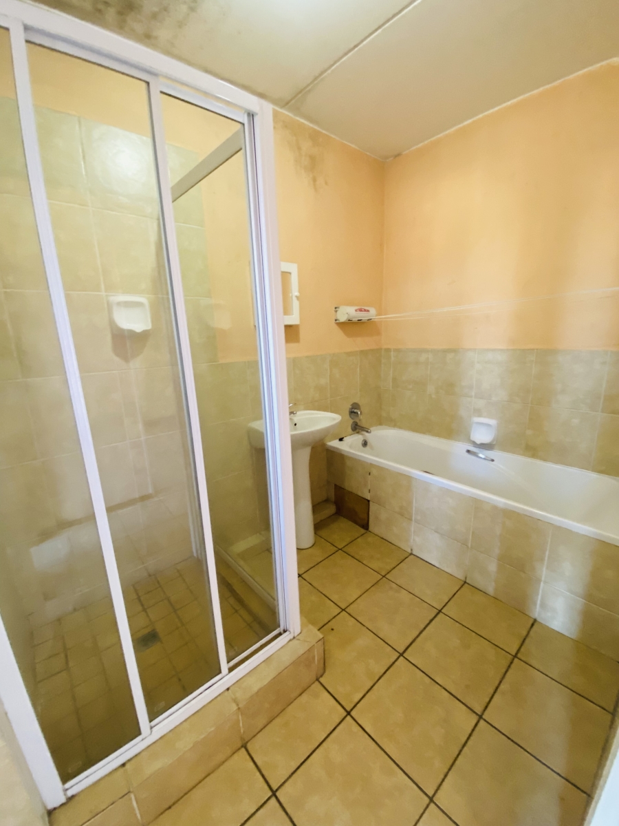 To Let 2 Bedroom Property for Rent in Comet Gauteng