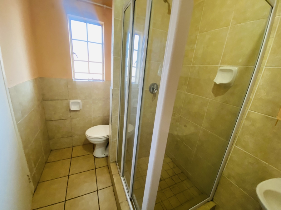 To Let 2 Bedroom Property for Rent in Comet Gauteng