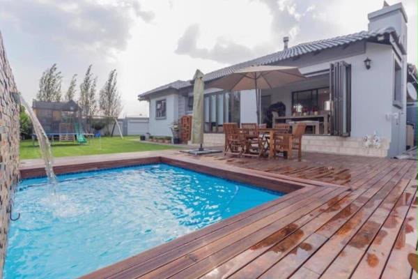 3 Bedroom Property for Sale in Helderwyk Gauteng