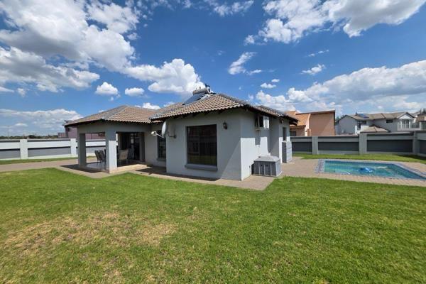 3 Bedroom Property for Sale in Helderwyk Gauteng