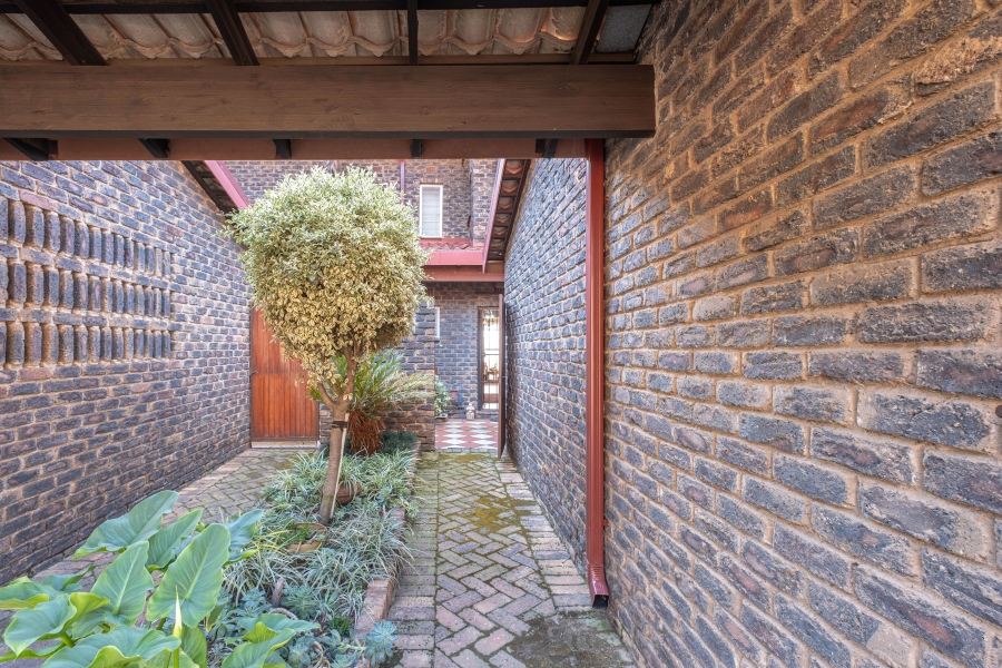 3 Bedroom Property for Sale in Bedford Park Gauteng
