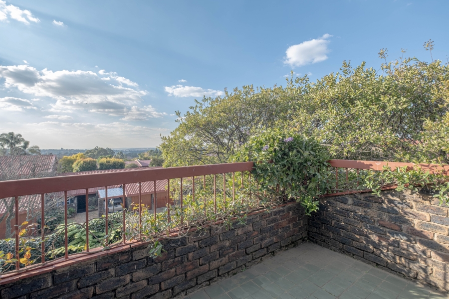 3 Bedroom Property for Sale in Bedford Park Gauteng
