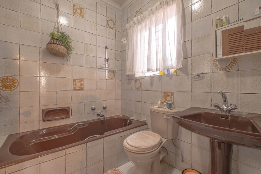 3 Bedroom Property for Sale in Bedford Park Gauteng