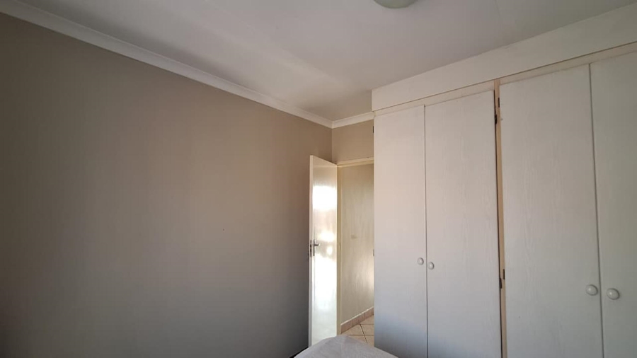 2 Bedroom Property for Sale in Noordhang Gauteng