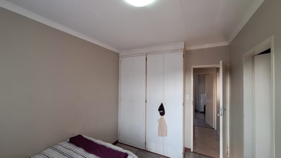 2 Bedroom Property for Sale in Noordhang Gauteng