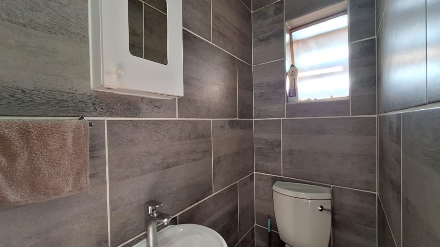2 Bedroom Property for Sale in Noordhang Gauteng