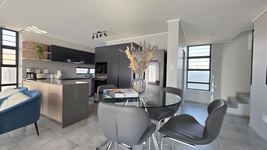 3 Bedroom Property for Sale in Amberfield Gauteng
