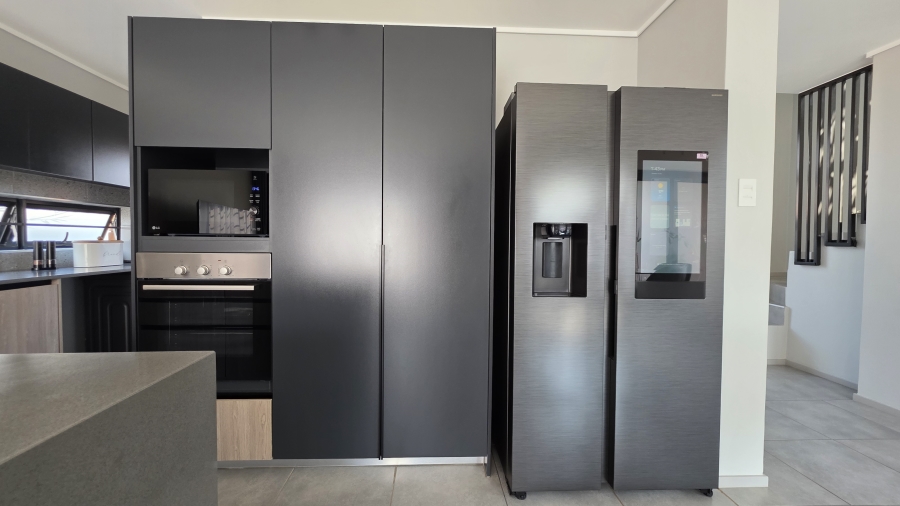 3 Bedroom Property for Sale in Amberfield Gauteng