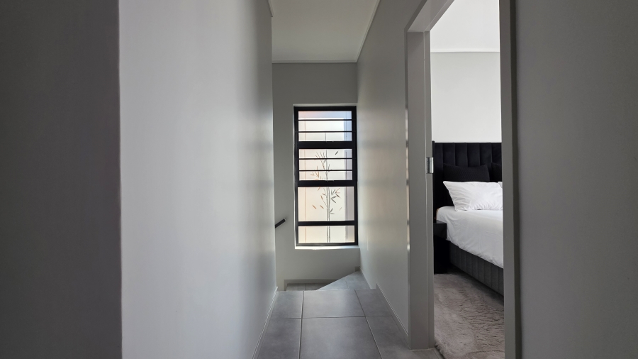 3 Bedroom Property for Sale in Amberfield Gauteng