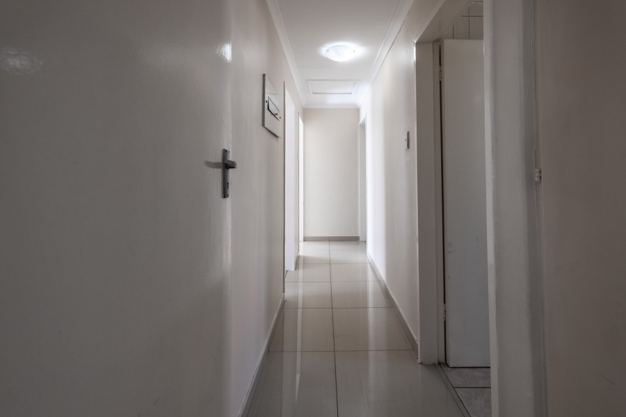 To Let 3 Bedroom Property for Rent in Garsfontein Gauteng