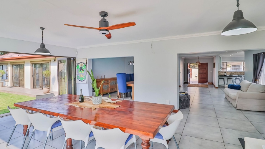 7 Bedroom Property for Sale in Brackenhurst Gauteng