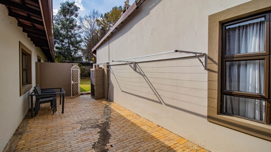 7 Bedroom Property for Sale in Brackenhurst Gauteng
