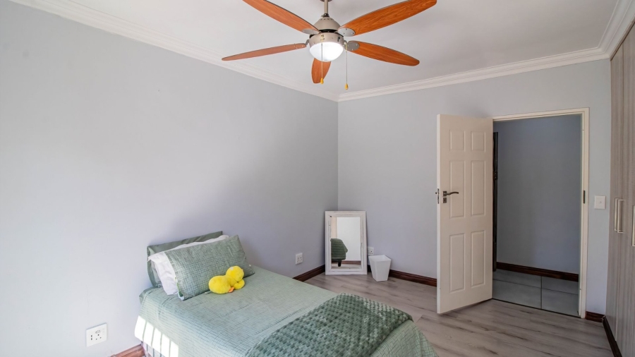7 Bedroom Property for Sale in Brackenhurst Gauteng