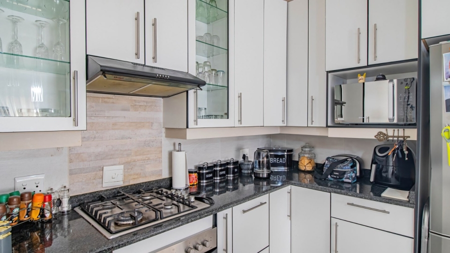 7 Bedroom Property for Sale in Brackenhurst Gauteng