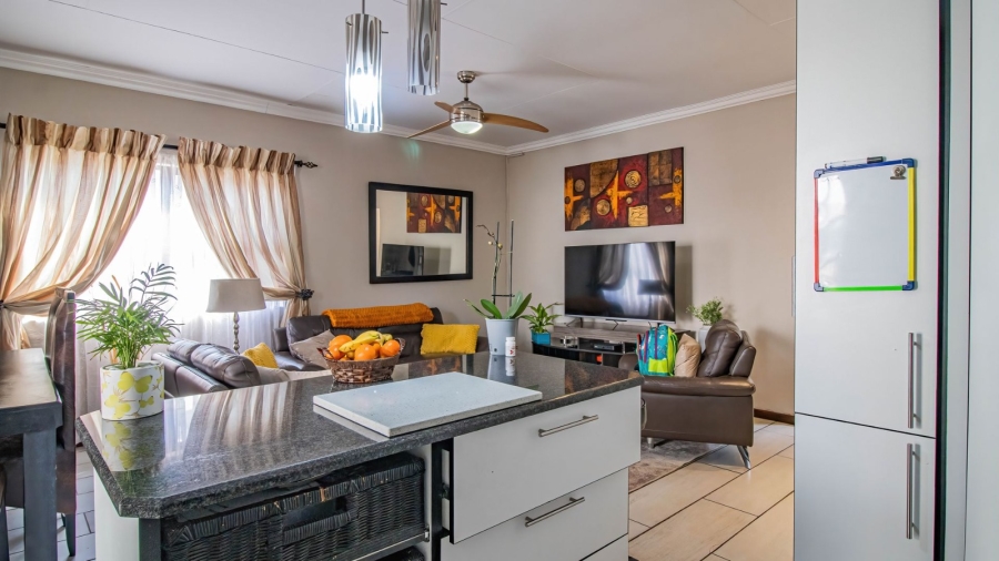 7 Bedroom Property for Sale in Brackenhurst Gauteng
