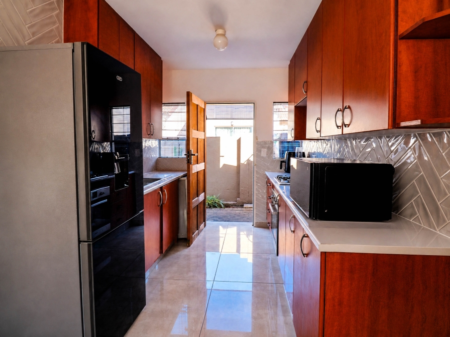 3 Bedroom Property for Sale in Heuwelsig Estate Gauteng