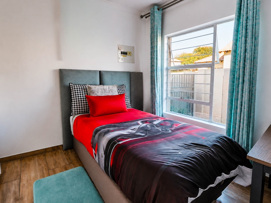 3 Bedroom Property for Sale in Heuwelsig Estate Gauteng