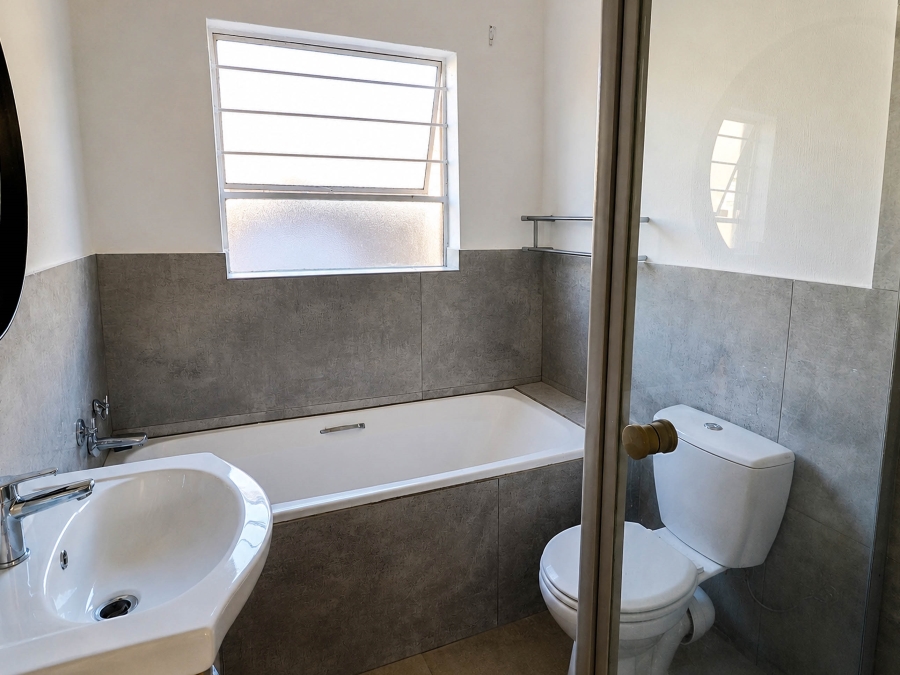 3 Bedroom Property for Sale in Heuwelsig Estate Gauteng