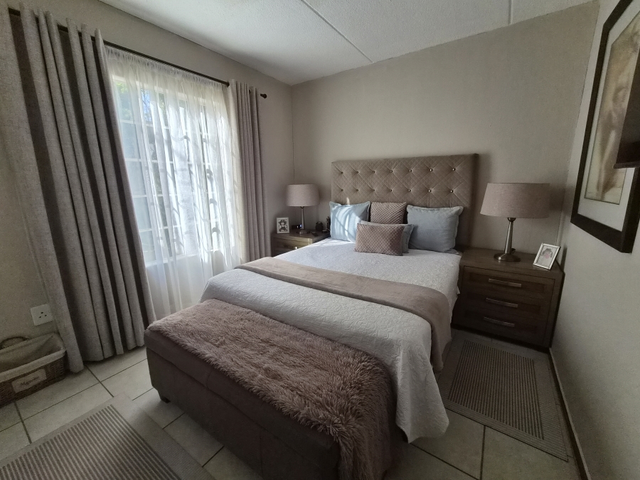 2 Bedroom Property for Sale in Marais Steyn Park Gauteng