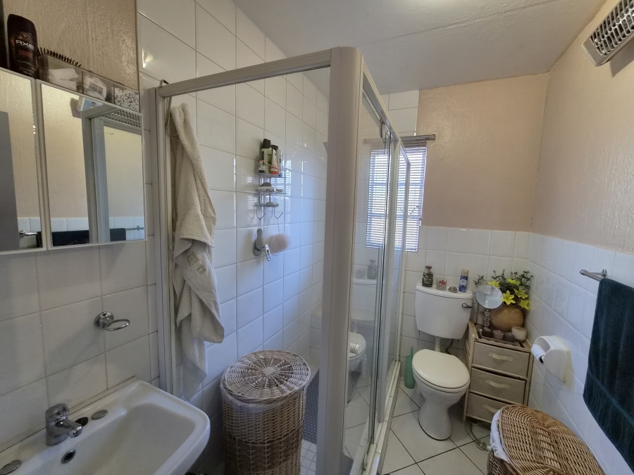 2 Bedroom Property for Sale in Marais Steyn Park Gauteng