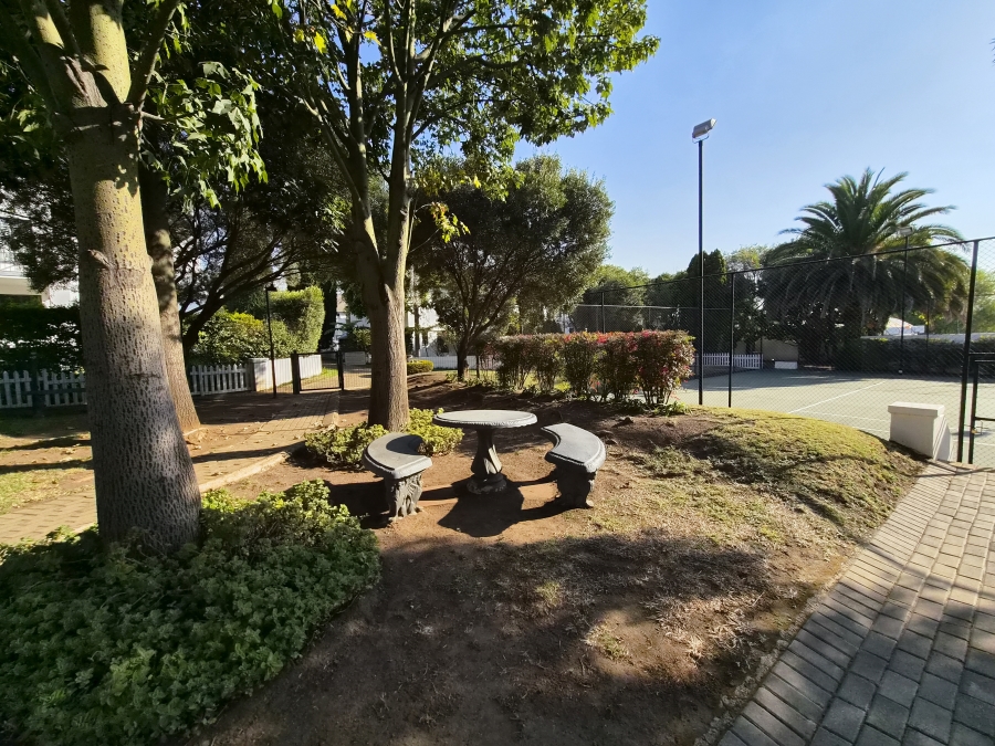 2 Bedroom Property for Sale in Marais Steyn Park Gauteng
