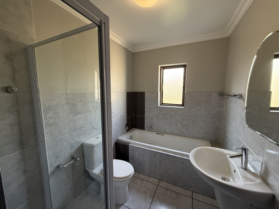 To Let 3 Bedroom Property for Rent in Heritage Hill Gauteng