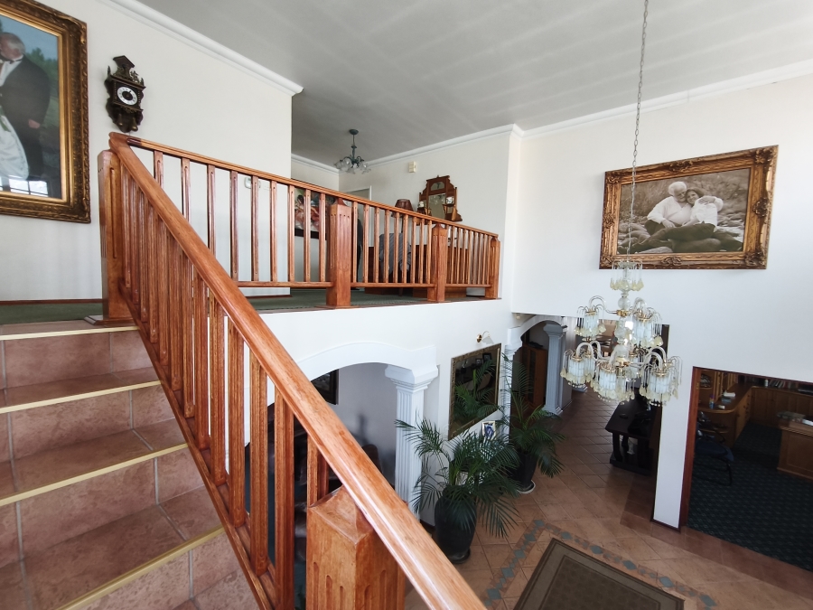 To Let 4 Bedroom Property for Rent in Glen Marais Gauteng