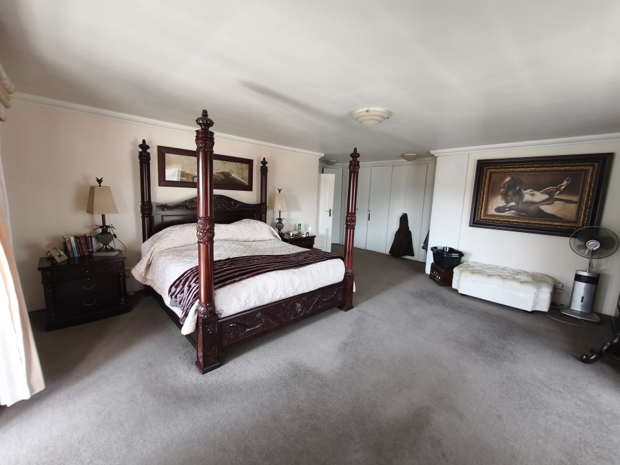 To Let 4 Bedroom Property for Rent in Glen Marais Gauteng