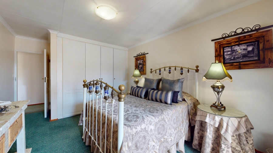 4 Bedroom Property for Sale in Glen Marais Gauteng