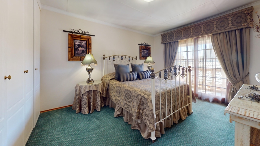 4 Bedroom Property for Sale in Glen Marais Gauteng