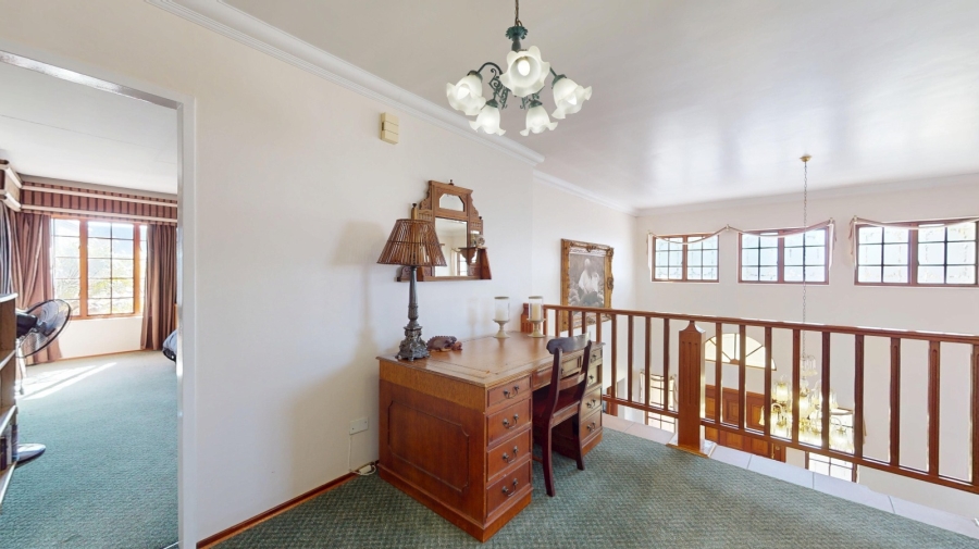 4 Bedroom Property for Sale in Glen Marais Gauteng