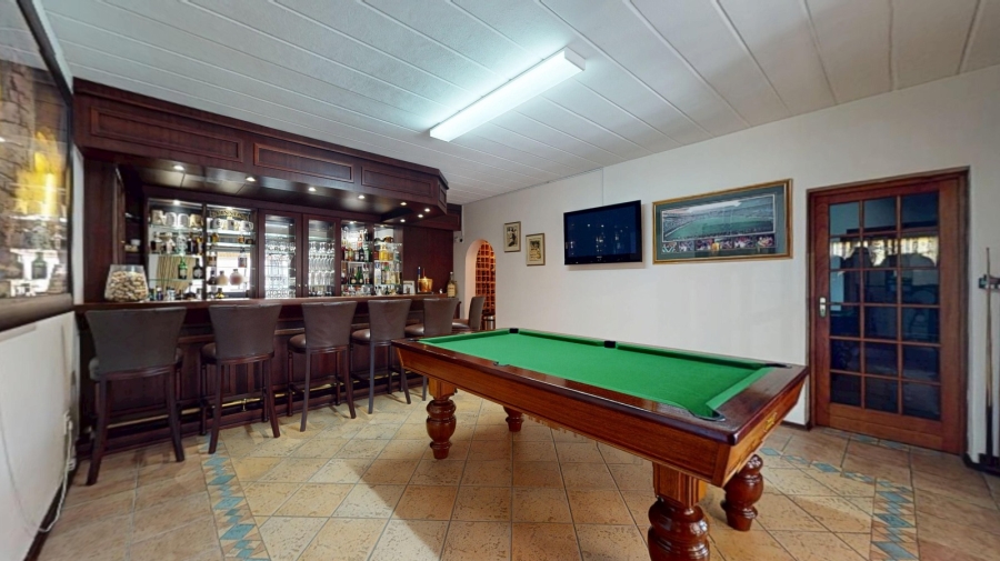 4 Bedroom Property for Sale in Glen Marais Gauteng