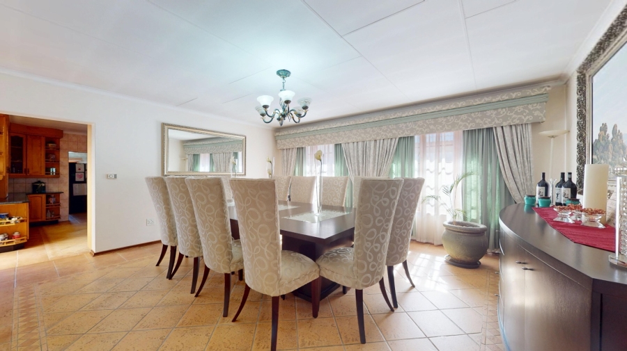 4 Bedroom Property for Sale in Glen Marais Gauteng
