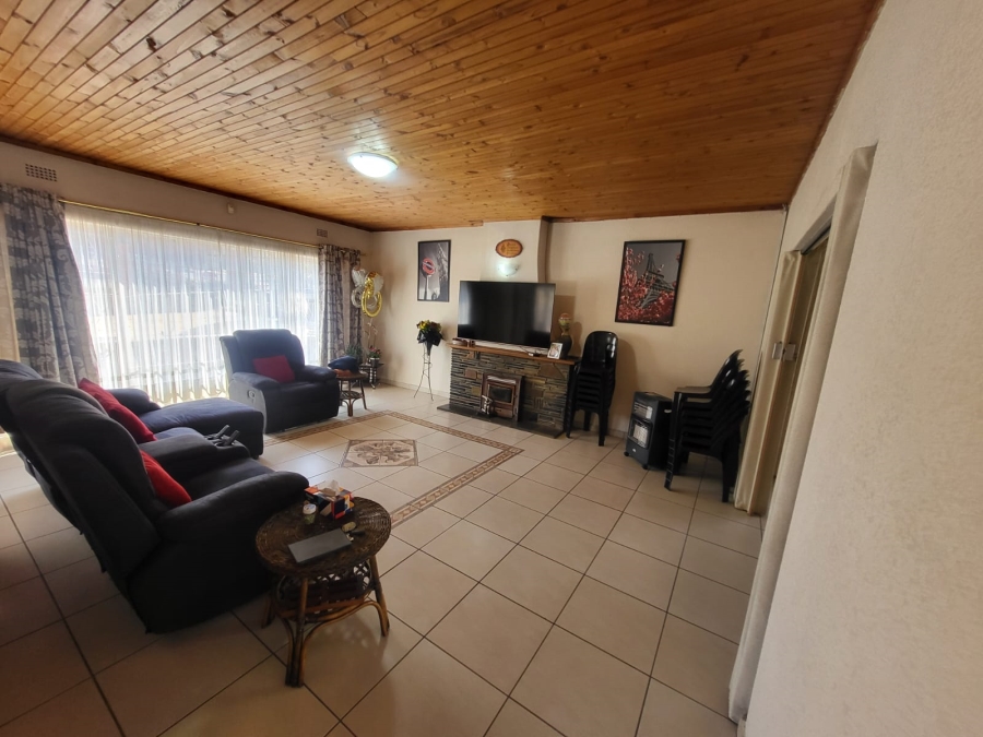 3 Bedroom Property for Sale in Risana Gauteng