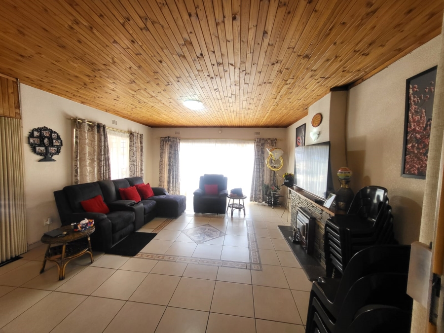 3 Bedroom Property for Sale in Risana Gauteng