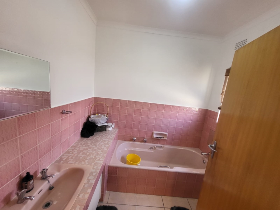 3 Bedroom Property for Sale in Risana Gauteng
