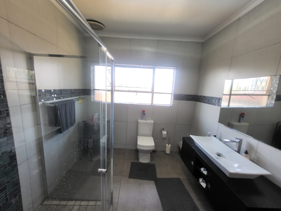 3 Bedroom Property for Sale in Risana Gauteng